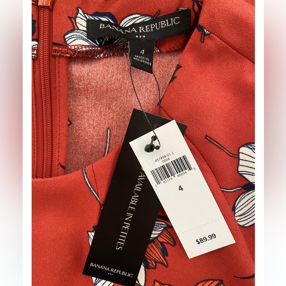 SOLD Banana Republic Red Floral Semi Bell Sleeve A-Line Dress Curved Hem - Picture 10 of 12